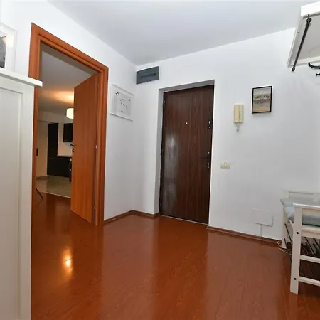 Apartament Lux 1 Mai Pod Bucharest Exterior photo