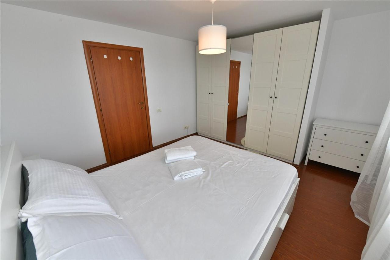 Apartment Lux 1 Mai Pod *