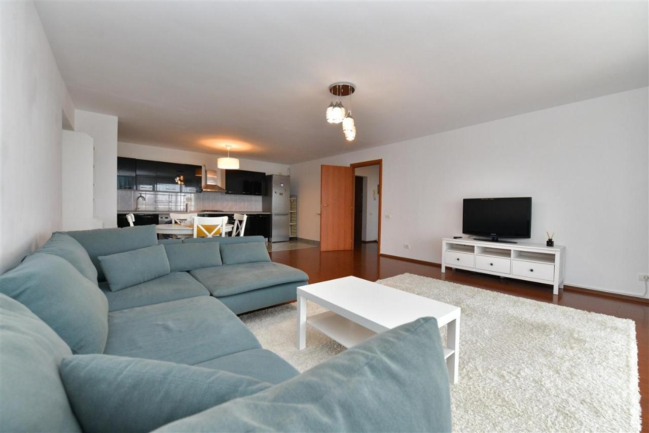 Apartment Lux 1 Mai Pod Bucharest