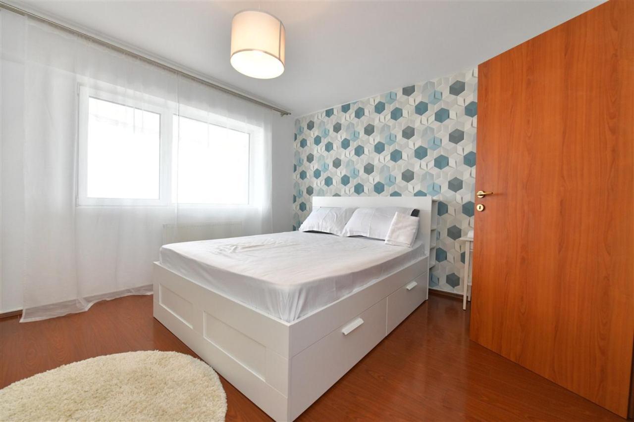 Lux 1 Mai Pod Apartment *